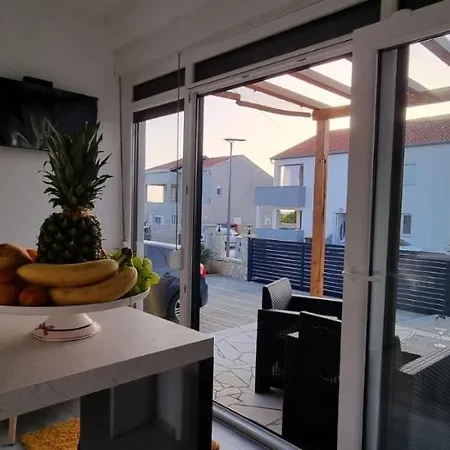 Yellow Dream Apartment *