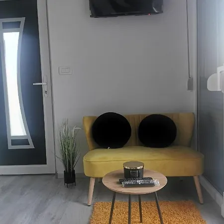 Yellow Dream Apartment
