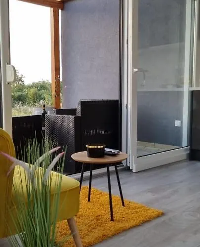 Апартаменты Yellow Dream *